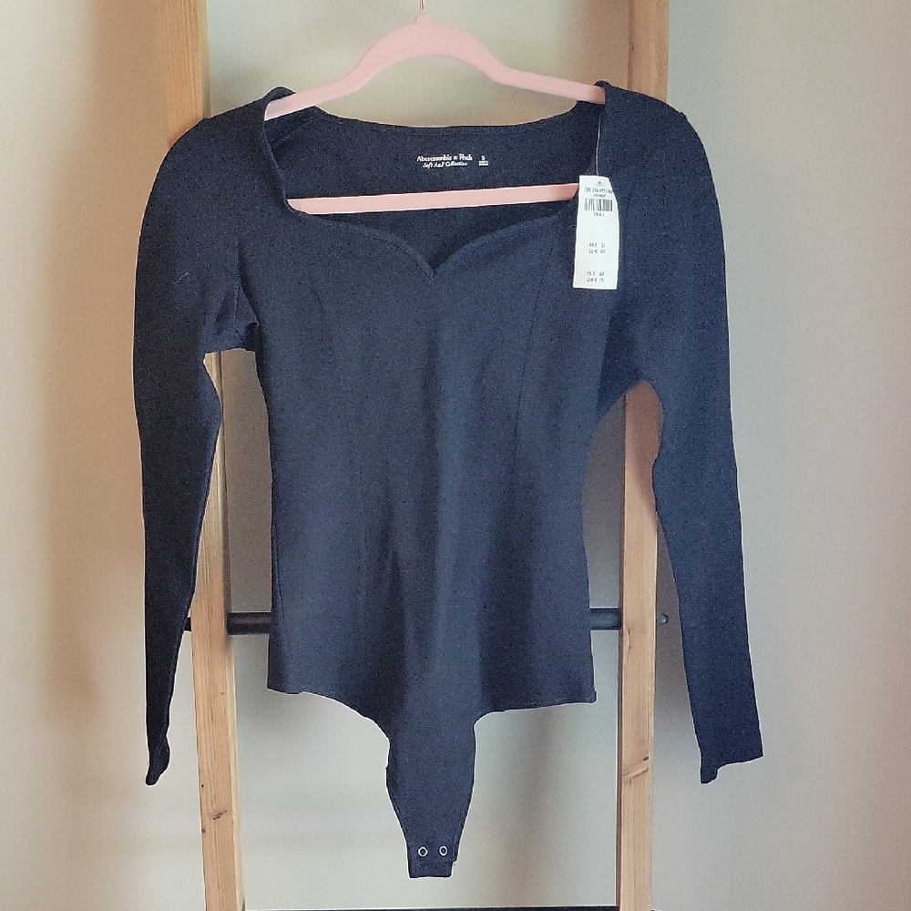 New! Abercrombie & Fitch Black Ribbed Long Sleeve Bodysuit